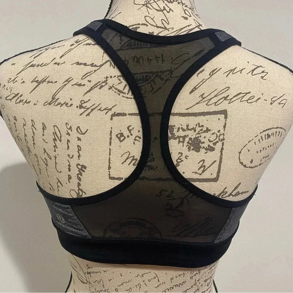 Lululemon Speed Up Bra Sports Top Yoga Run Mesh Black Gray Size 4 - Picture 2 of 7